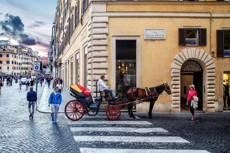 At The Spanish Steps View 罗马 外观 照片